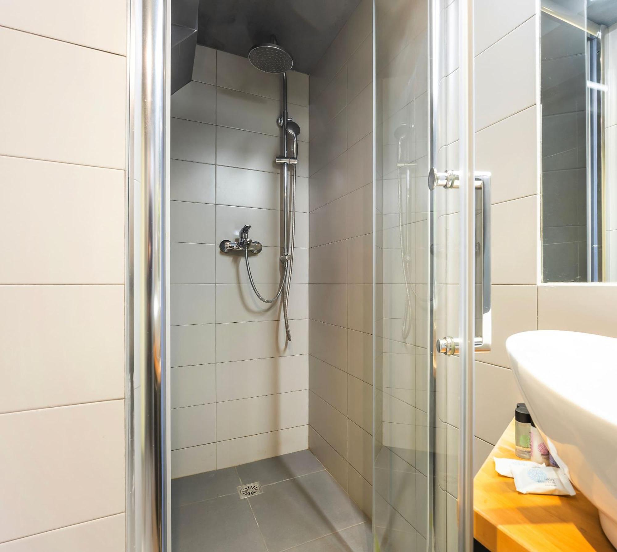 Gazi Urban Residence Athènes Extérieur photo